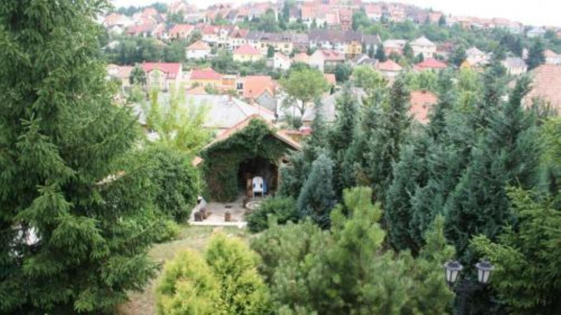 Borbarat Vendeghaz Villa Егер Екстериор снимка